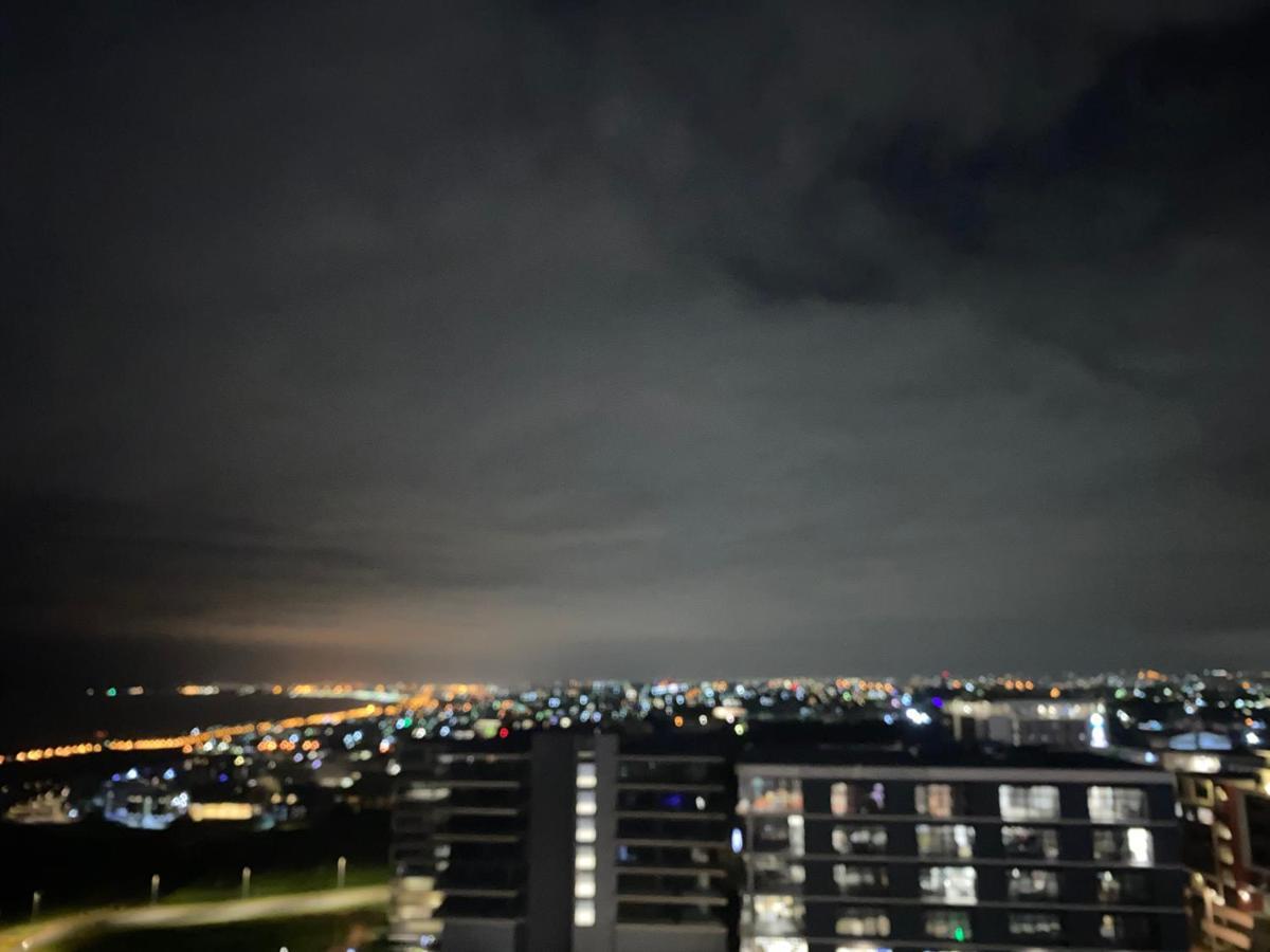 Umhlanga Arch 10Th Floor- Sea Views! Appartement Durban Buitenkant foto
